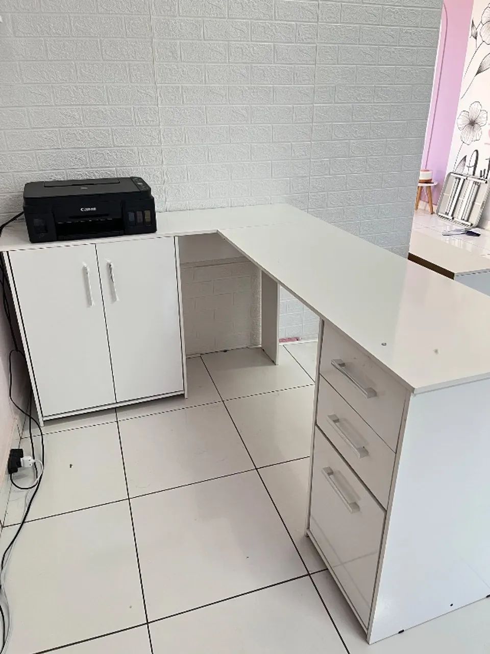 Escrivaninha em L