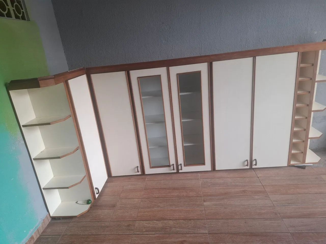 Armário de parede 