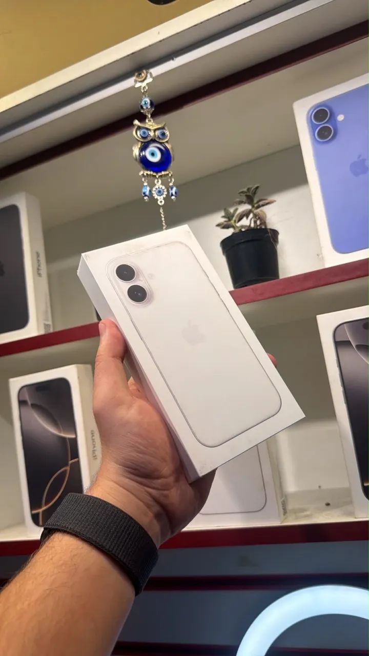 iphone 16 white 