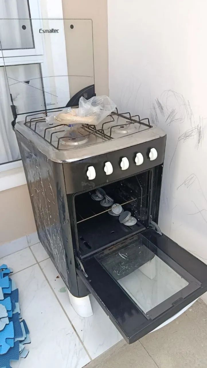 Fogão 4 bocas funcionando 