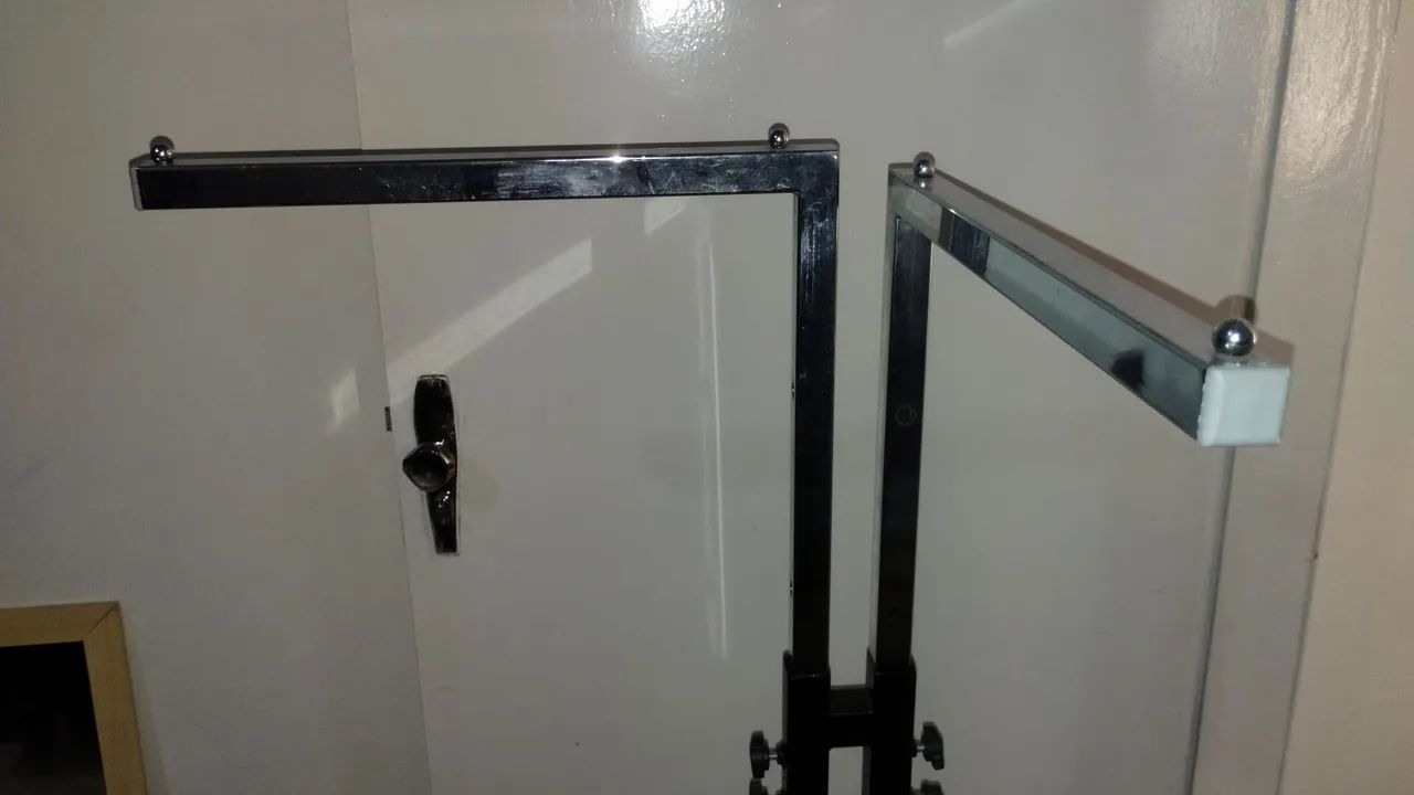 Araras para roupas  - Foto 2