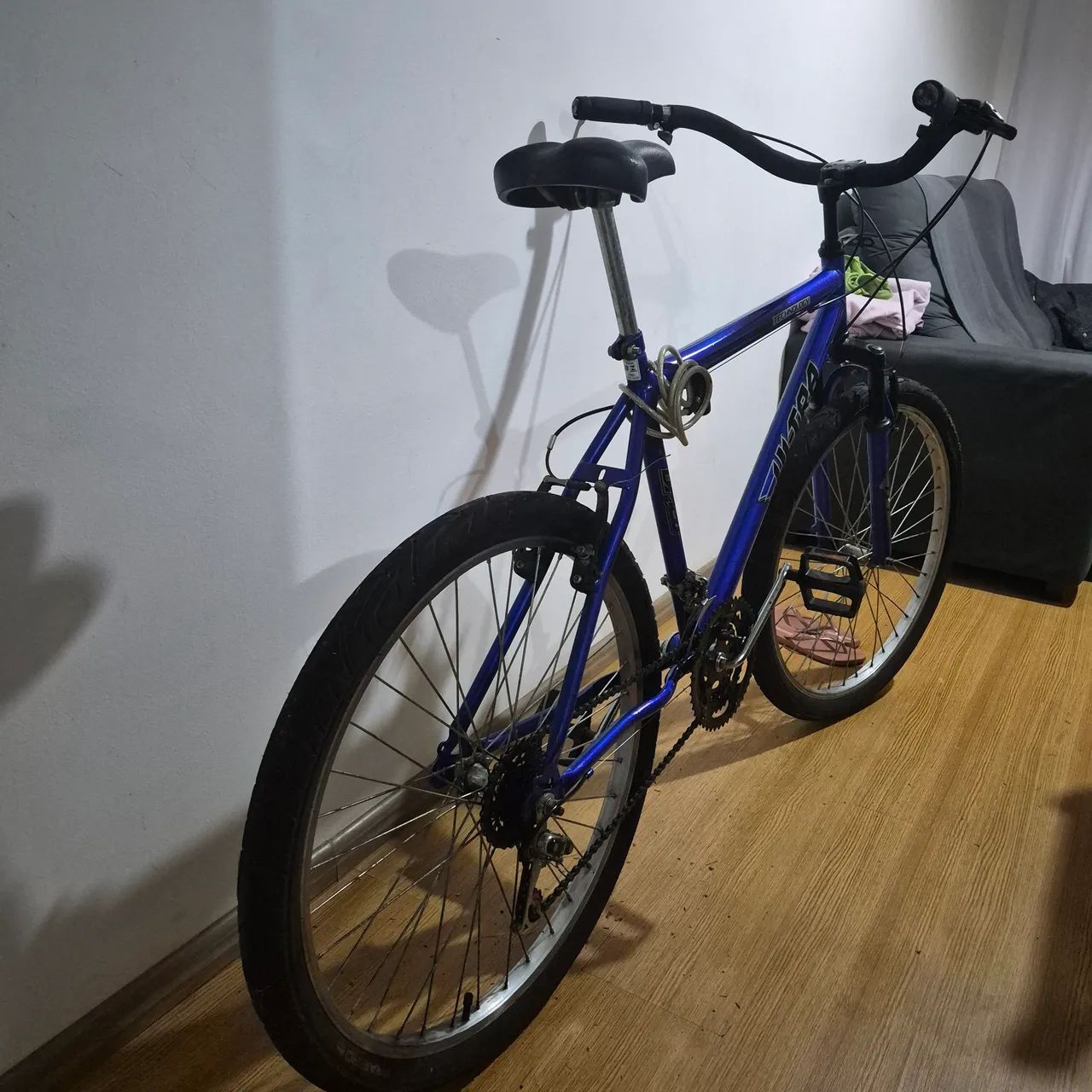 Bicicleta aro 26 muito nova - Foto 5