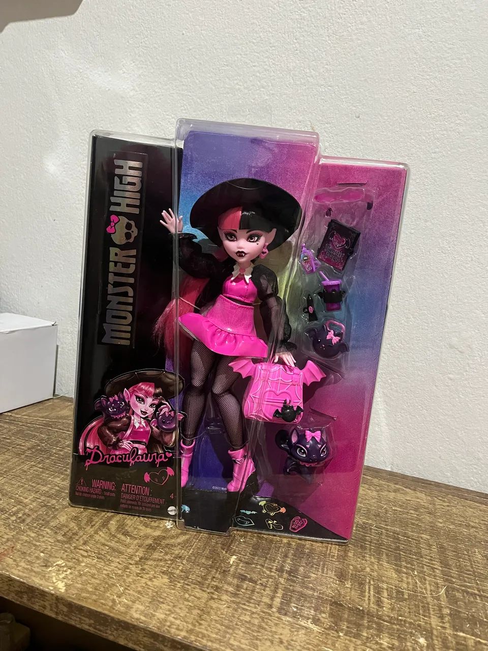 Draculaura core refresh lacrada!