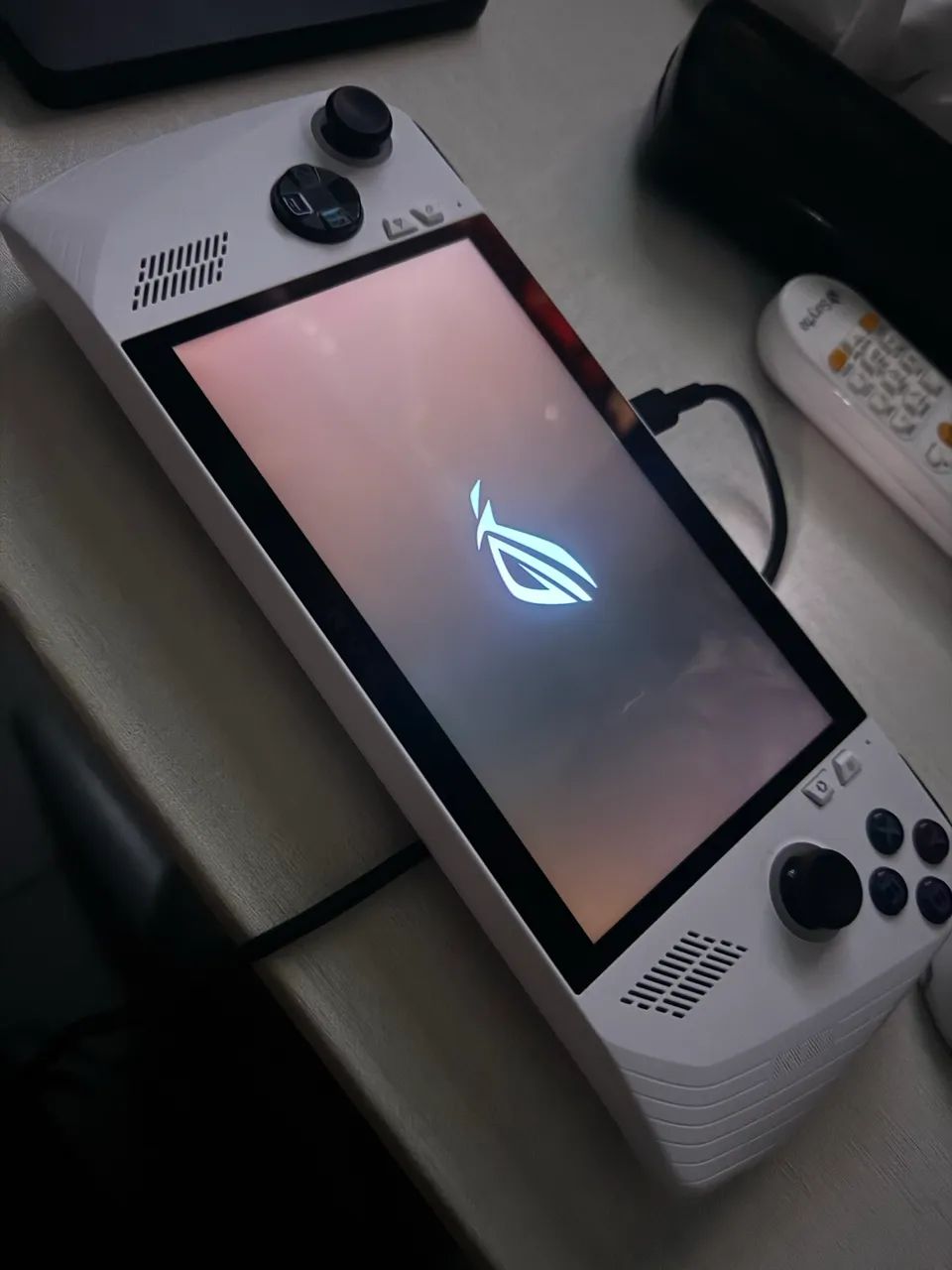 Rog Ally Z1 extreme  - Foto 2