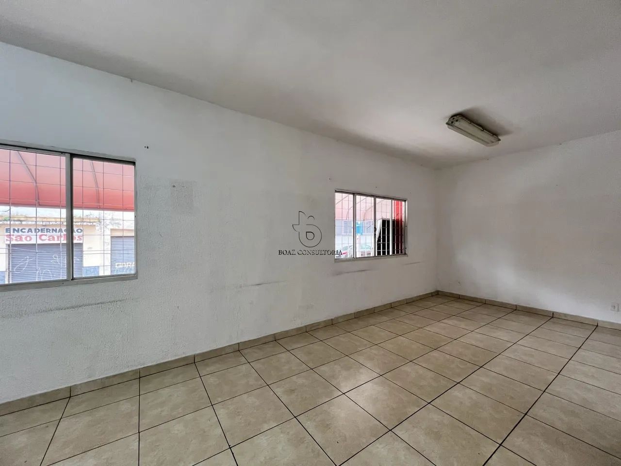 Ponto Comercial no Centro de Sorocaba: 18m Frontal e Tradição de 20 Anos - Foto 5