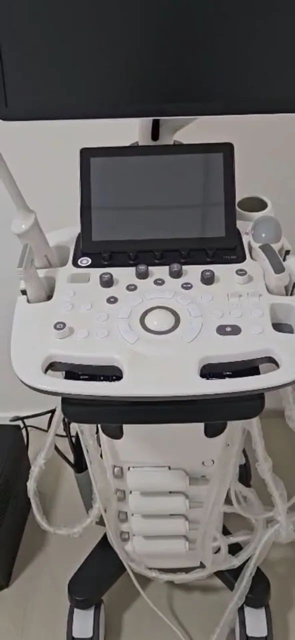 Ultrassom Samsung HS40 (2022) - Completo com 4 Sondas (3D/4D) + Nobreak 