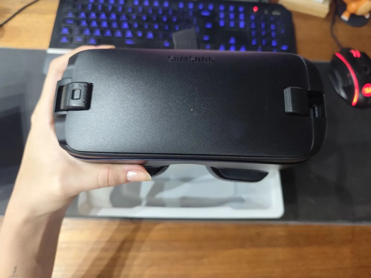 Óculos de Realidade Virtual Samsung Gear VR (Na Caixa) - Foto 3