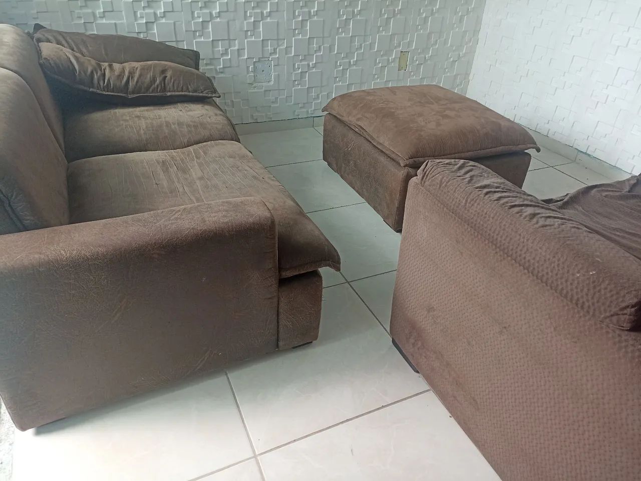 2 sofás e um puff centro ótimo estado 