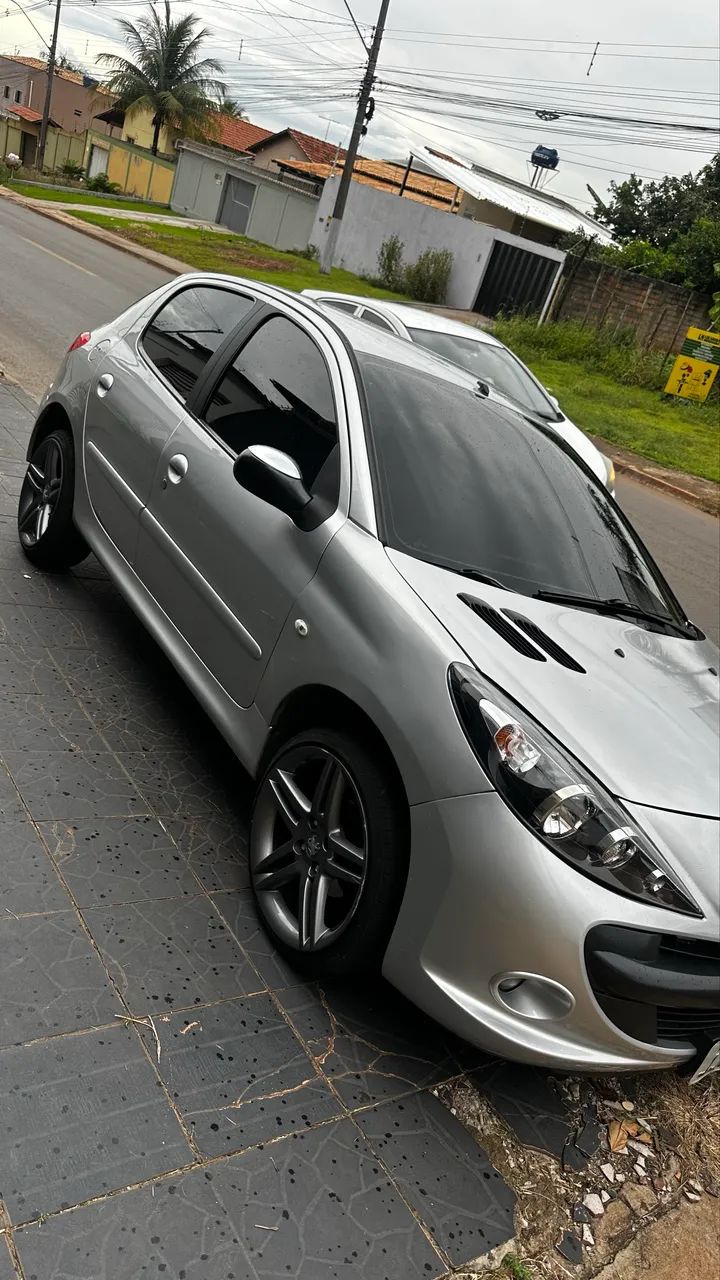 Peugeot 207 2012