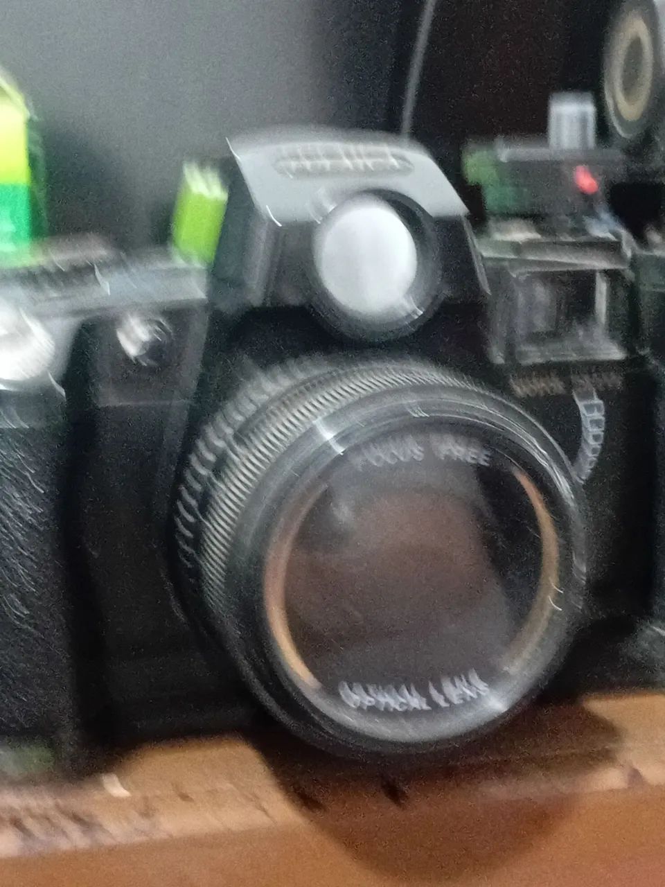VENDO CÂMERA PROFISSIONAL ANALÓGICA - Foto 3