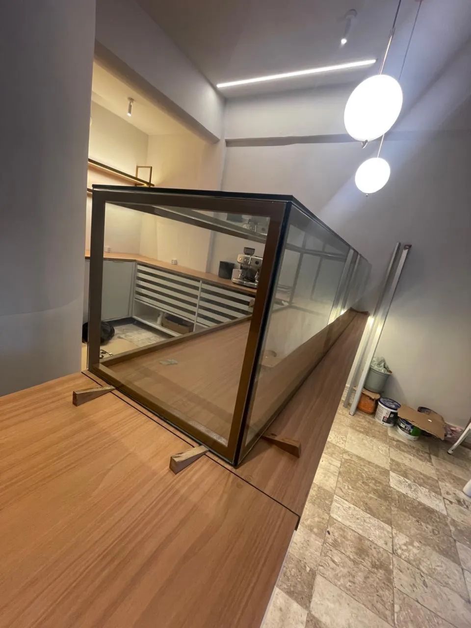 Vitrine expositora em vidro 