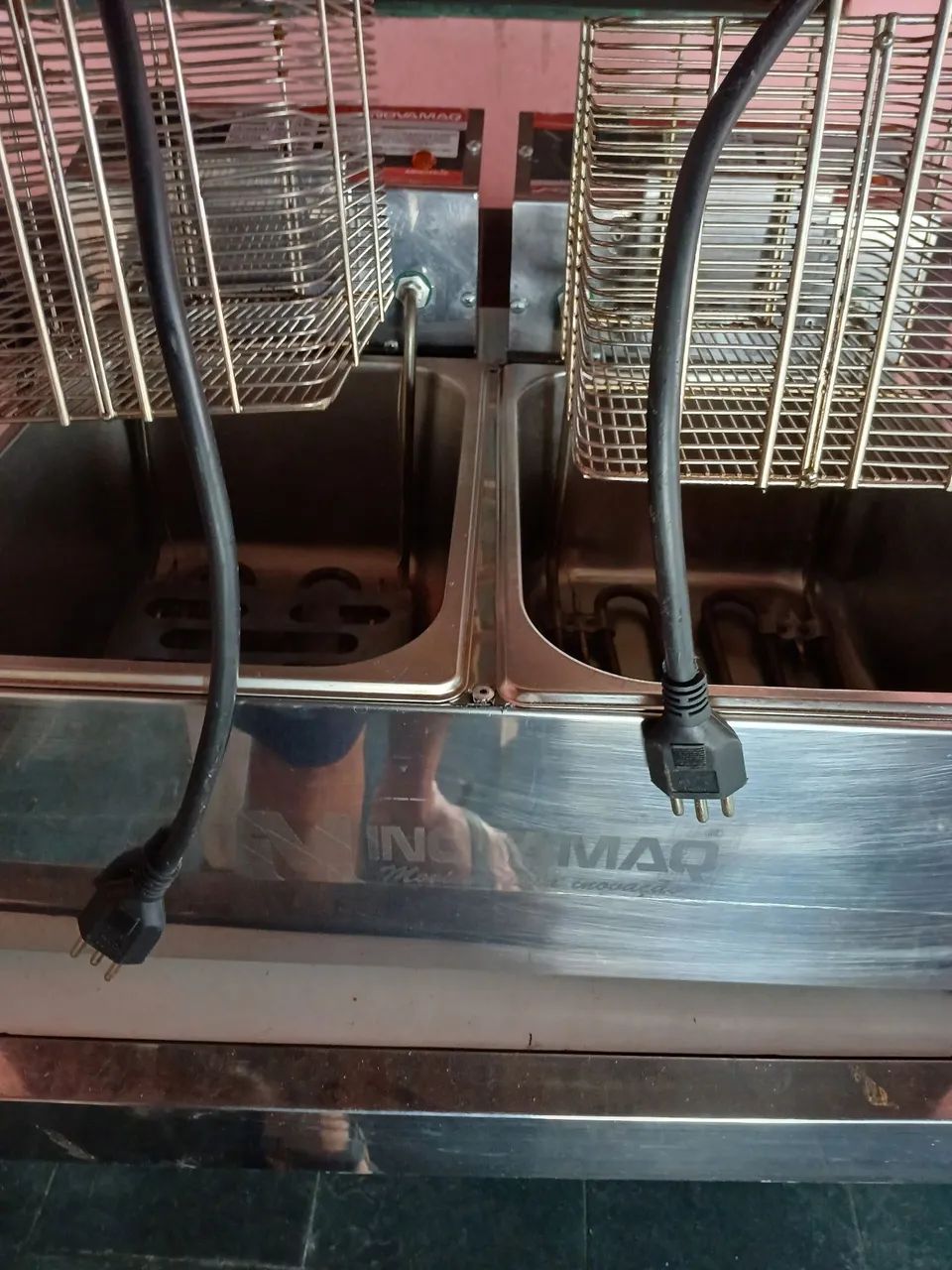 Fritadera elétrica 2 cubas 