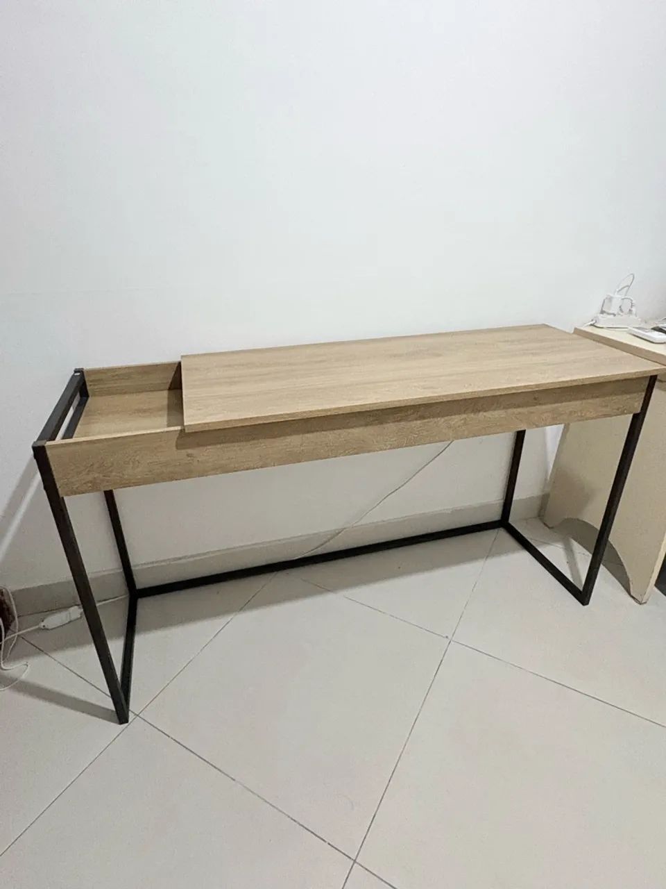 Escrivaninha ou penteadeira
