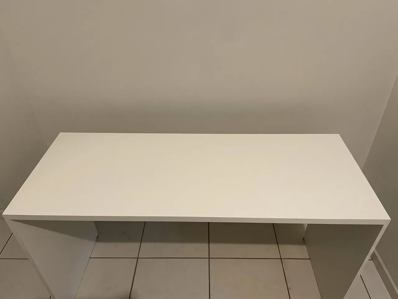 Mesa Branca em MDF 150x55x77 cm - Foto 3