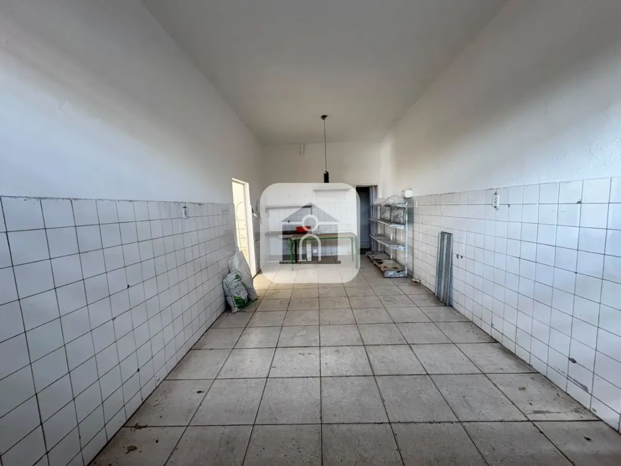 Cômodo comercial para locação no bairro Saraiva - Foto 3