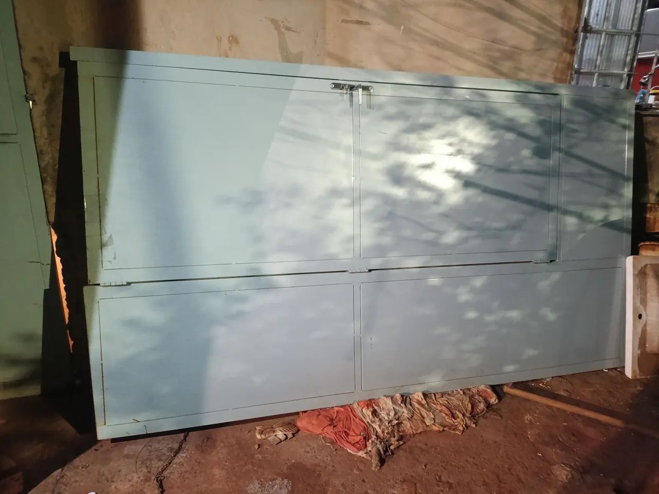Porta de ferro 