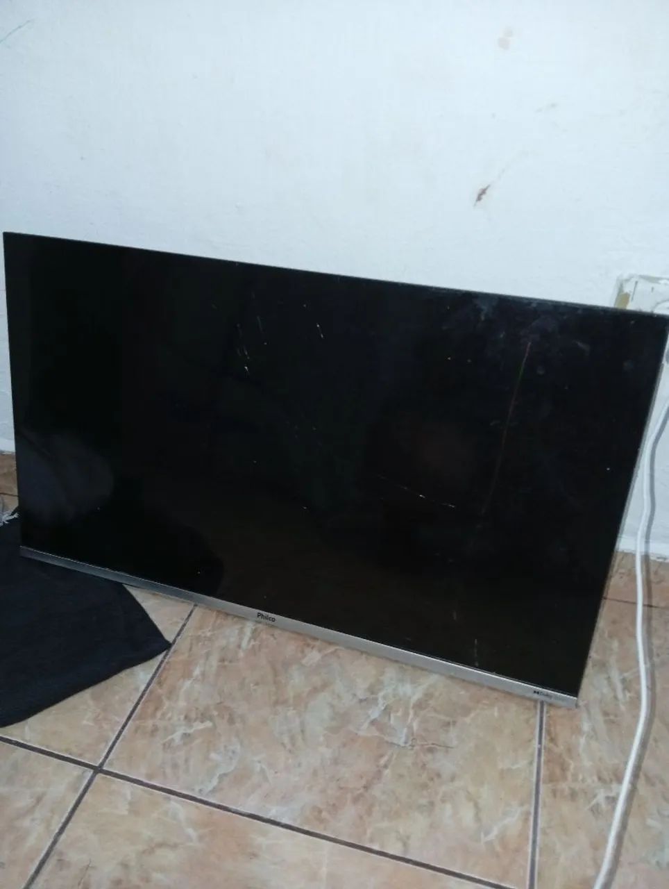 Vendo tv smart 32 com a tela quebrada 