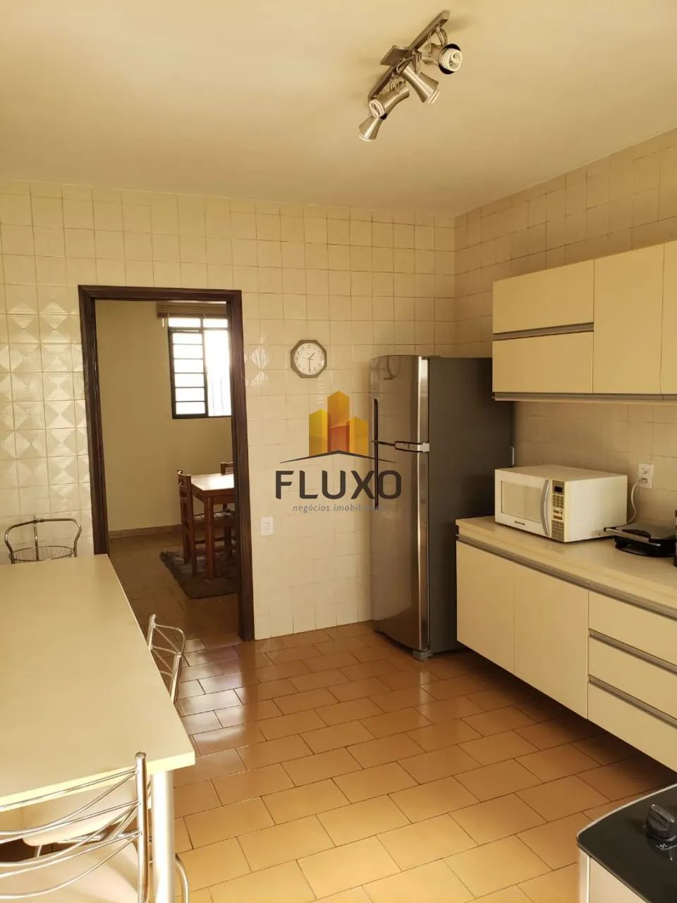 Casa com 3 dormitórios para venda no bairro CENTRO