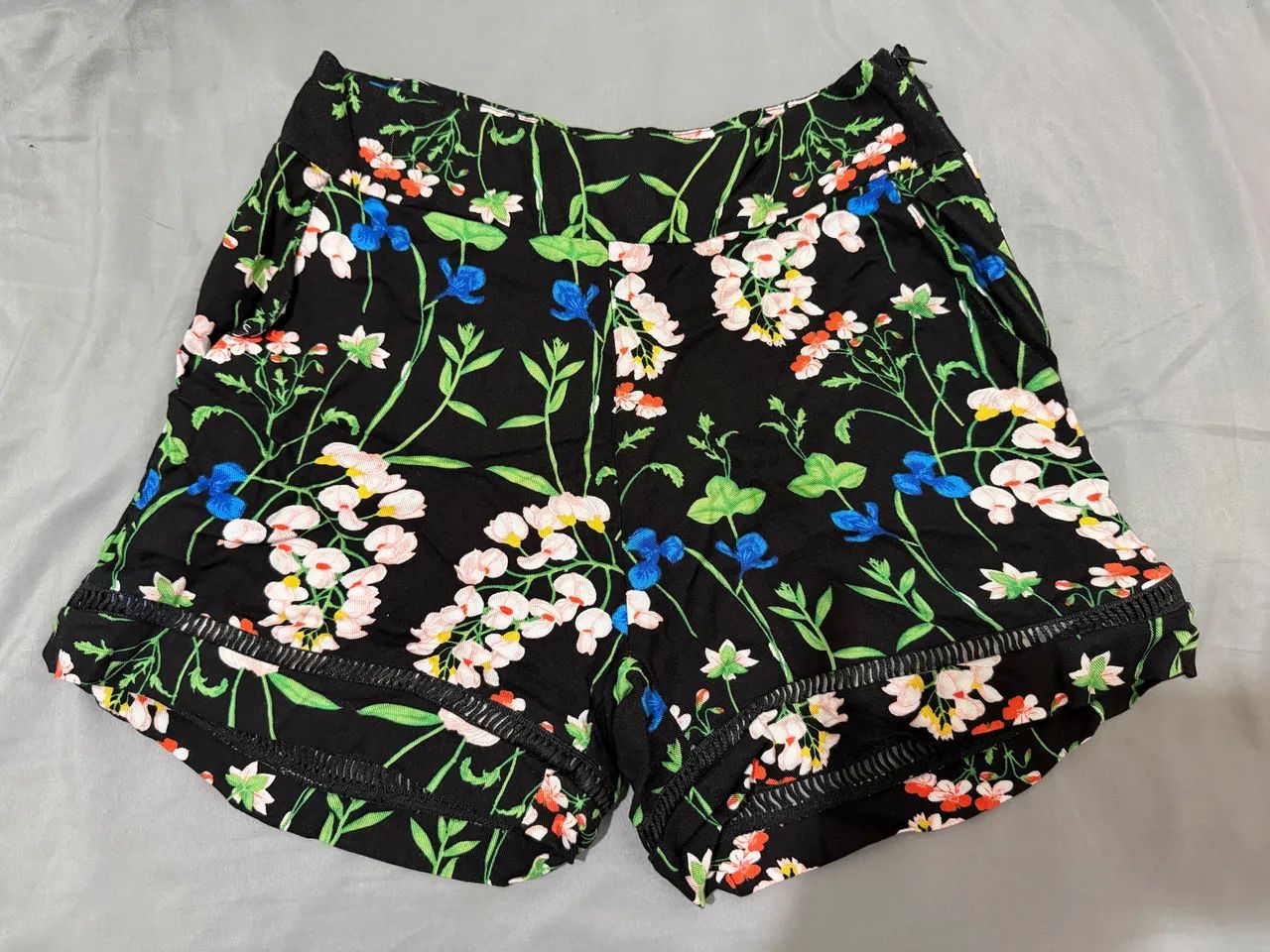 Lote de roupas 