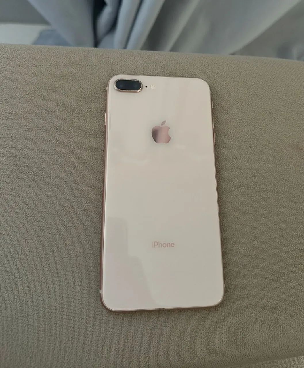 iPhone 8 Plus 