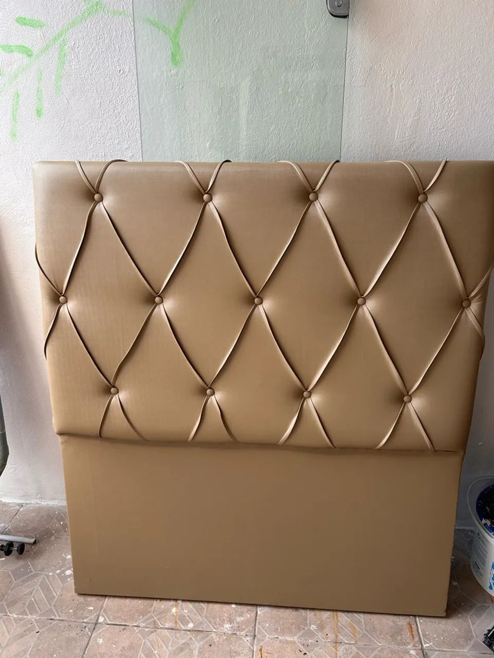 Cabeceira de cama box 125x110 sem uso 