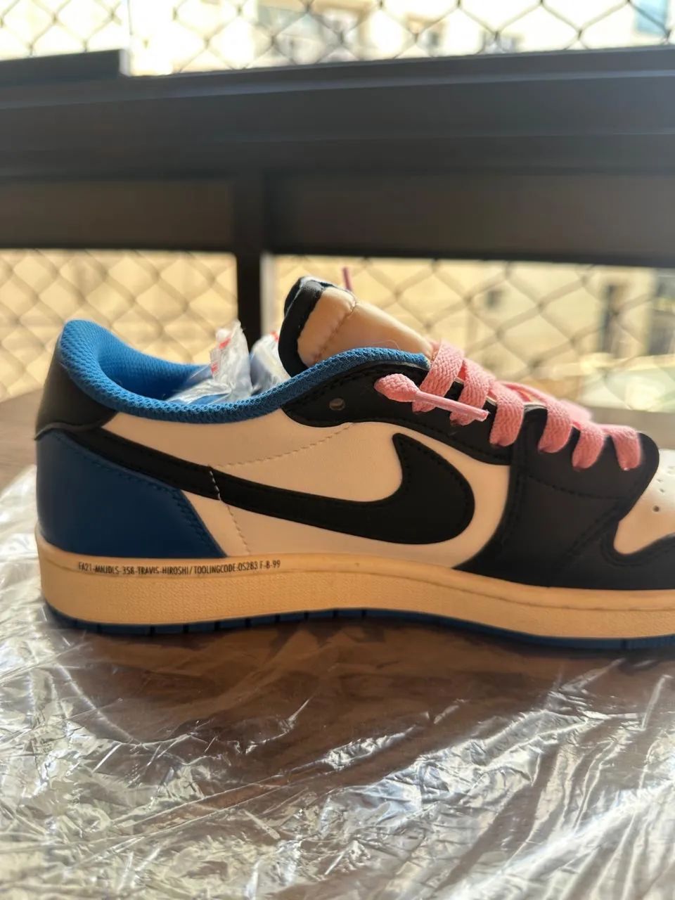 Jordan 1 low Travis Scott - Foto 4