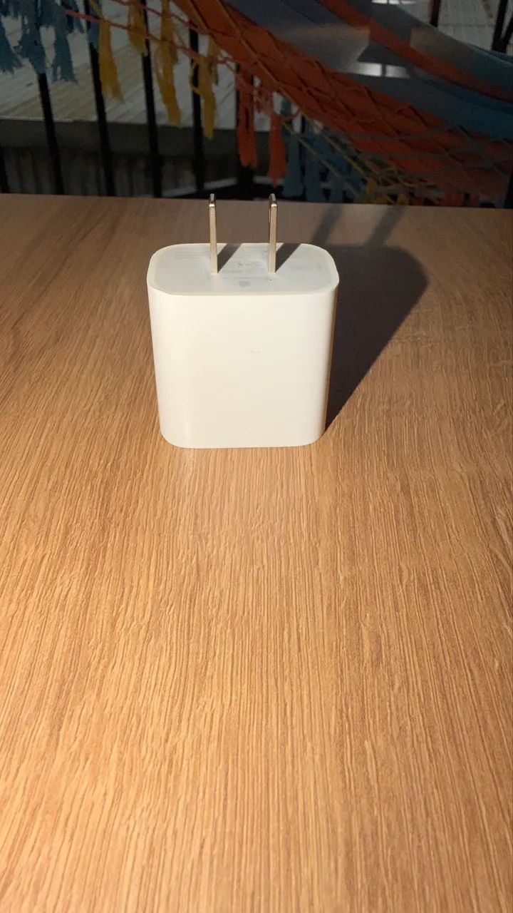 Adaptador original Apple 20W - USB-C - Foto 2