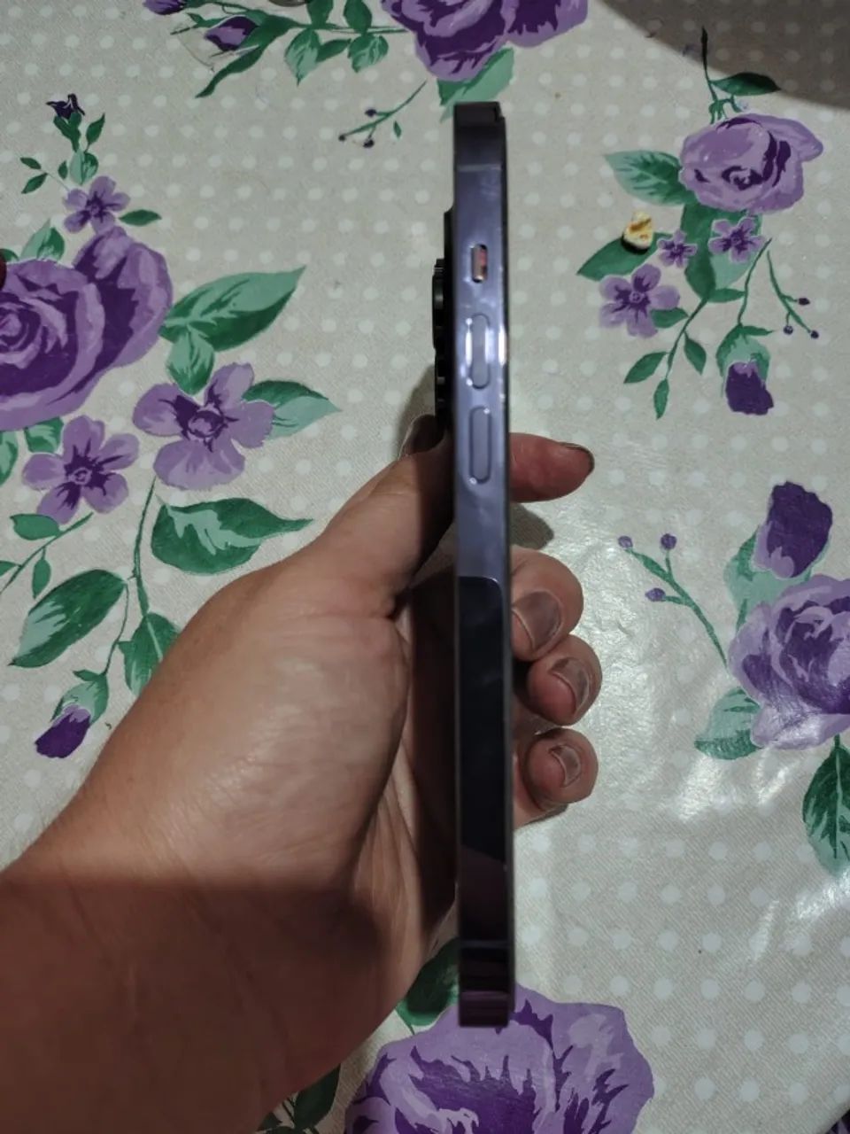 Vendo Iphone 14 pro roxo 256gb - Foto 3