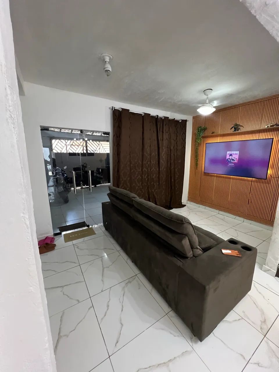 CASA NO COQUEIRO / Bem localizada  - Foto 3