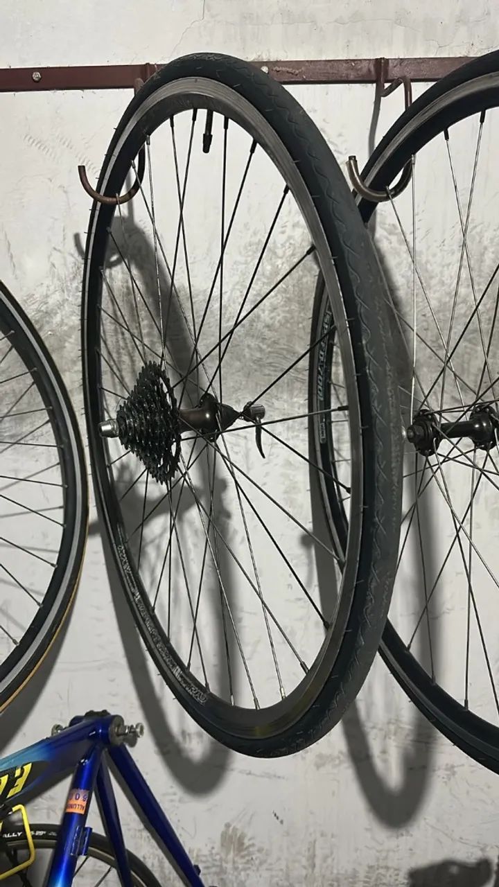 Rodas e pneus 700 speed com cassete de 8v e blocagens - Foto 4