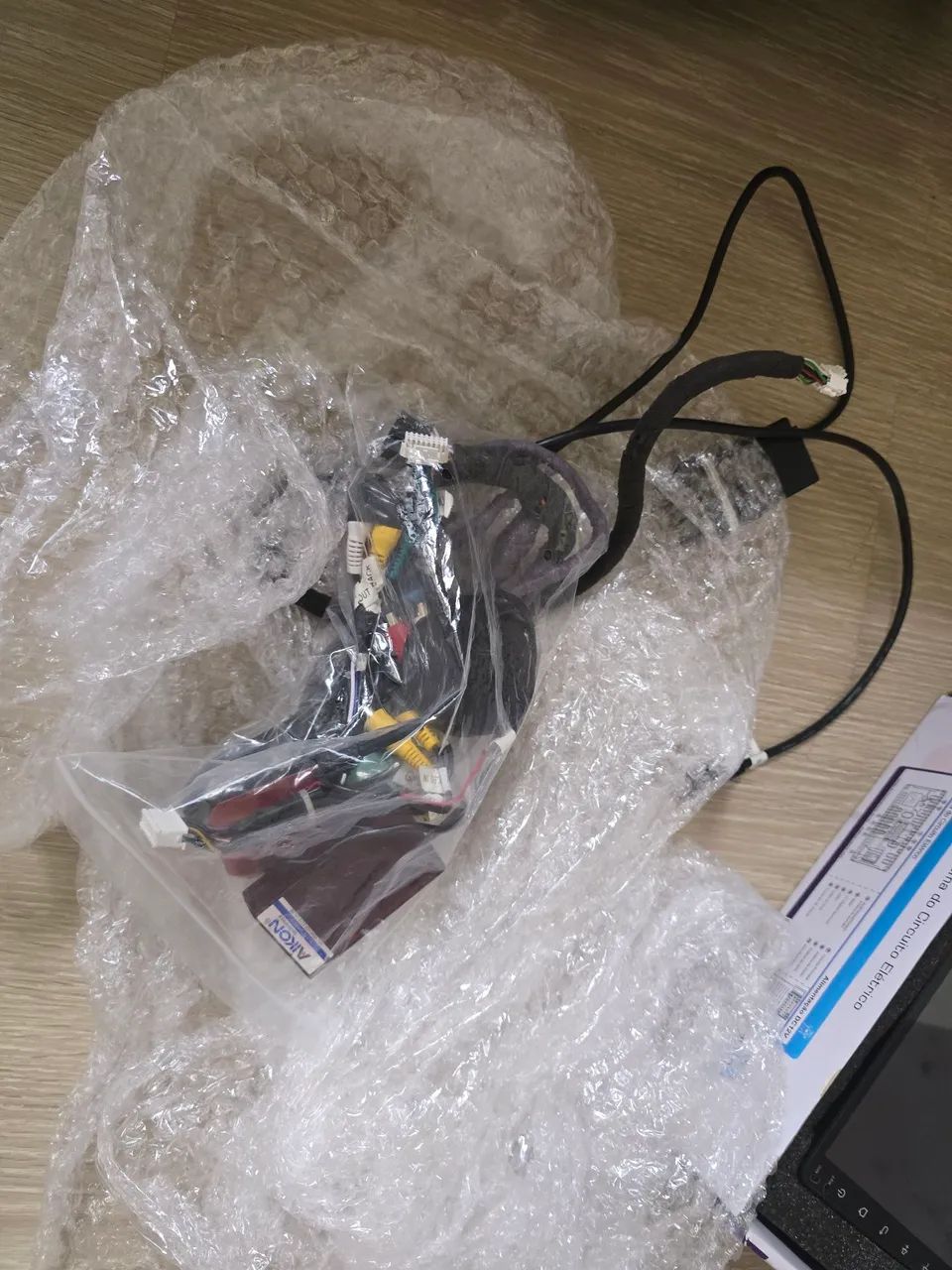 KIT MULTIMIDIA AIKON ELECTRON 9 POLEGADAS + Moldura de Strada 2020 p/<br>frente - Foto 5