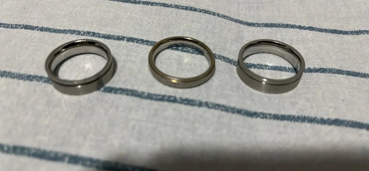 Par de Alianças em Aço Inox + Estojo | Modernas e Elegantes 