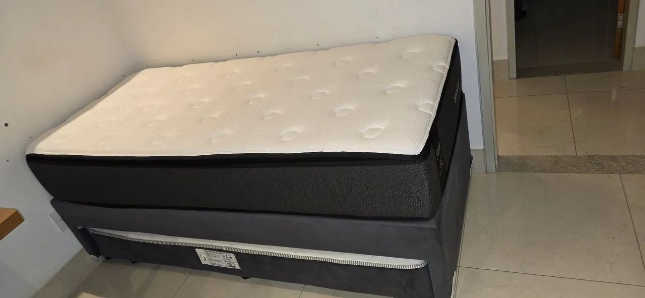 Cama Box Solteiro Sealy com cama auxiliar Young base 