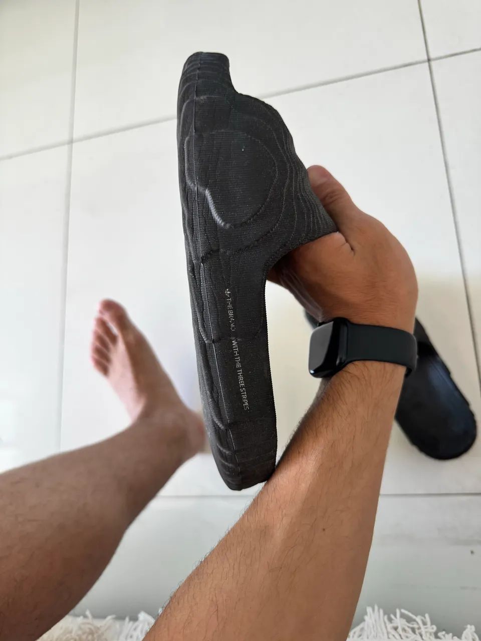 Chinelo Adidas Adilette 22 Carbon - Foto 5
