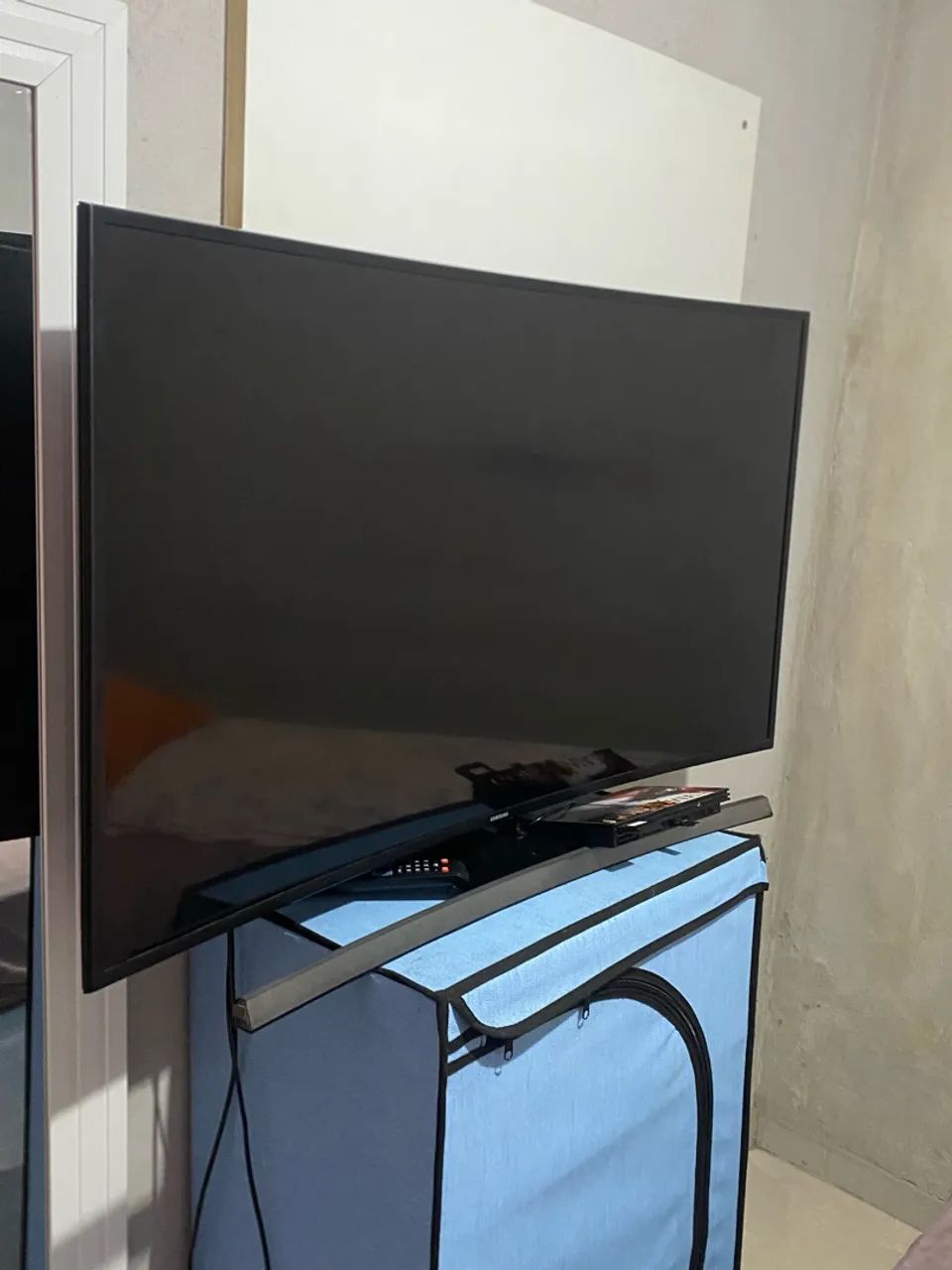 TELEVISÃO 49 POLEGADAS 