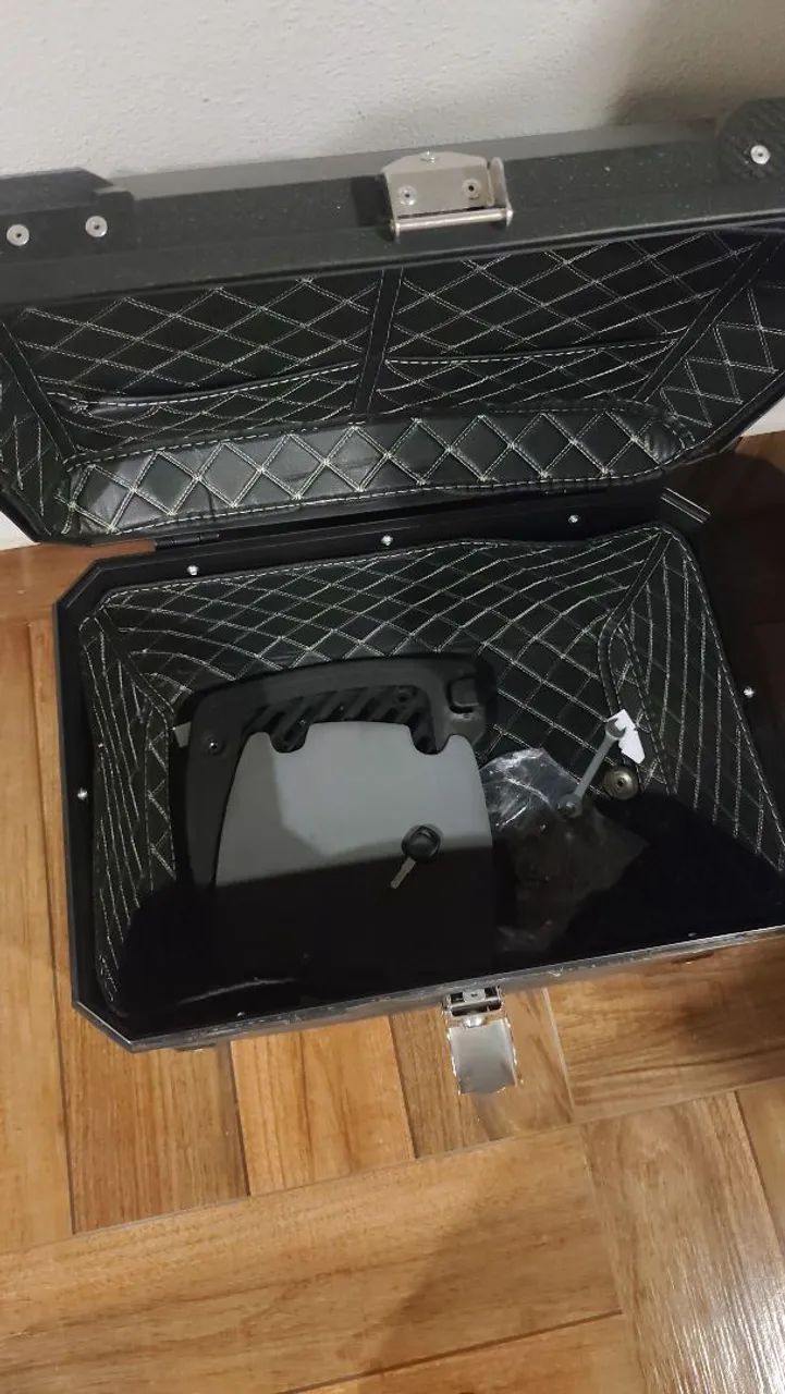 Baú para moto 65 litros  - Foto 2