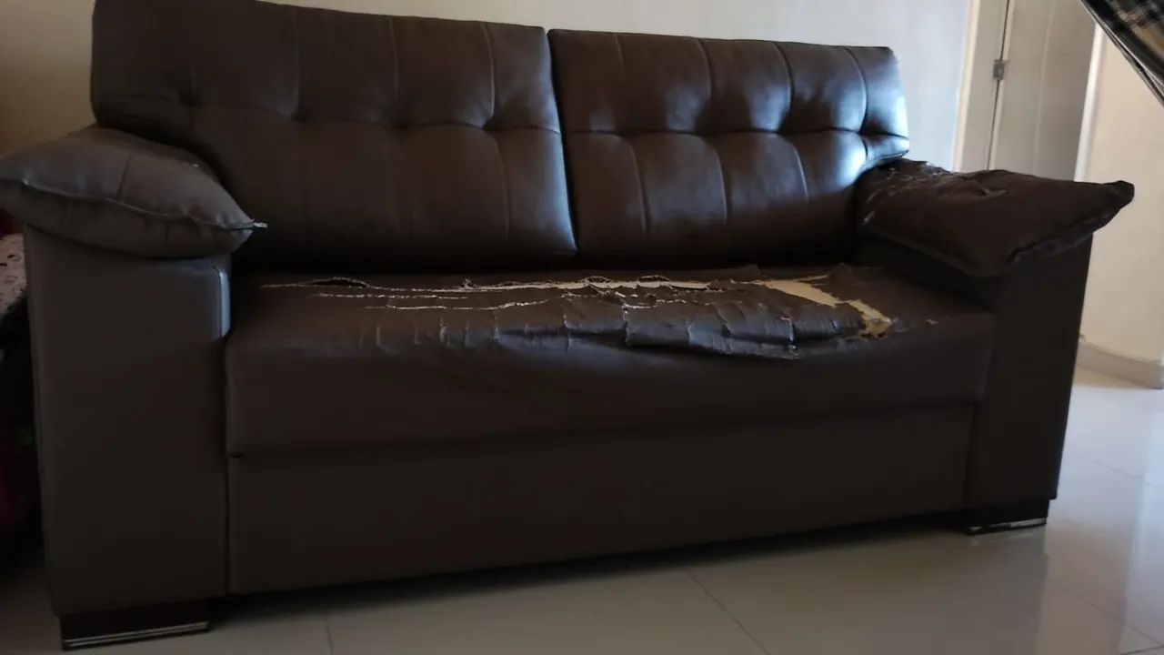 Vendo Sofá 3 Lugares  - Foto 2
