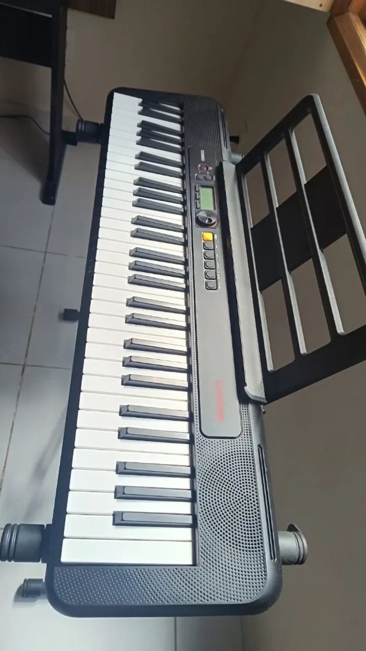 À VENDA: Casio CT S195 Teclado Digital 61 Teclas  - Foto 2