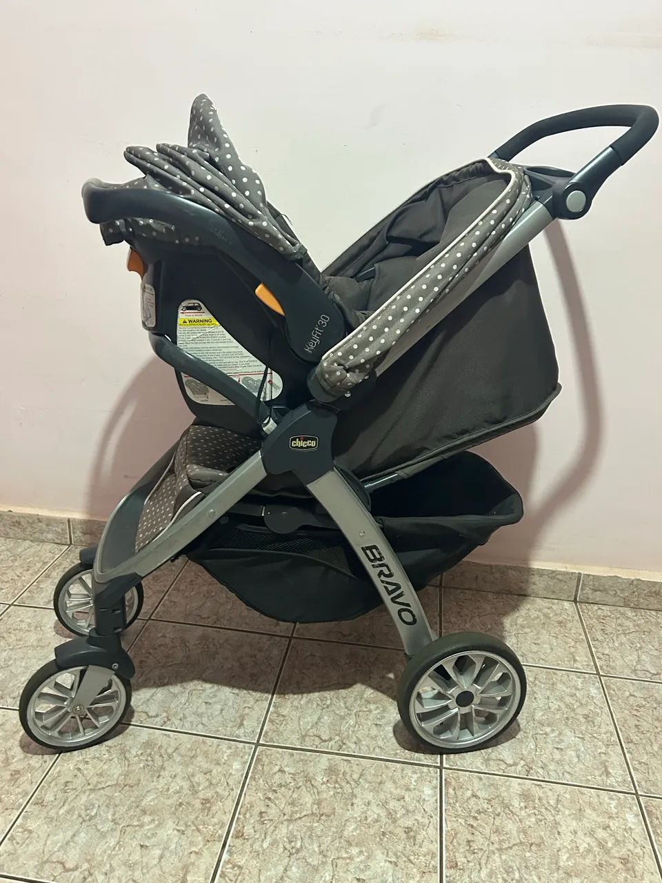 Carrinho de bebê + bebê conforto - Foto 2