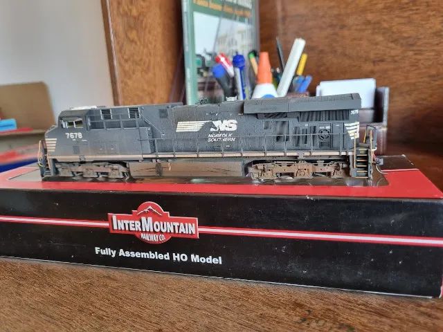 LOCOMOTIVA INTERMOUNTAIN HO ES44 NS DCC SOM - Foto 5