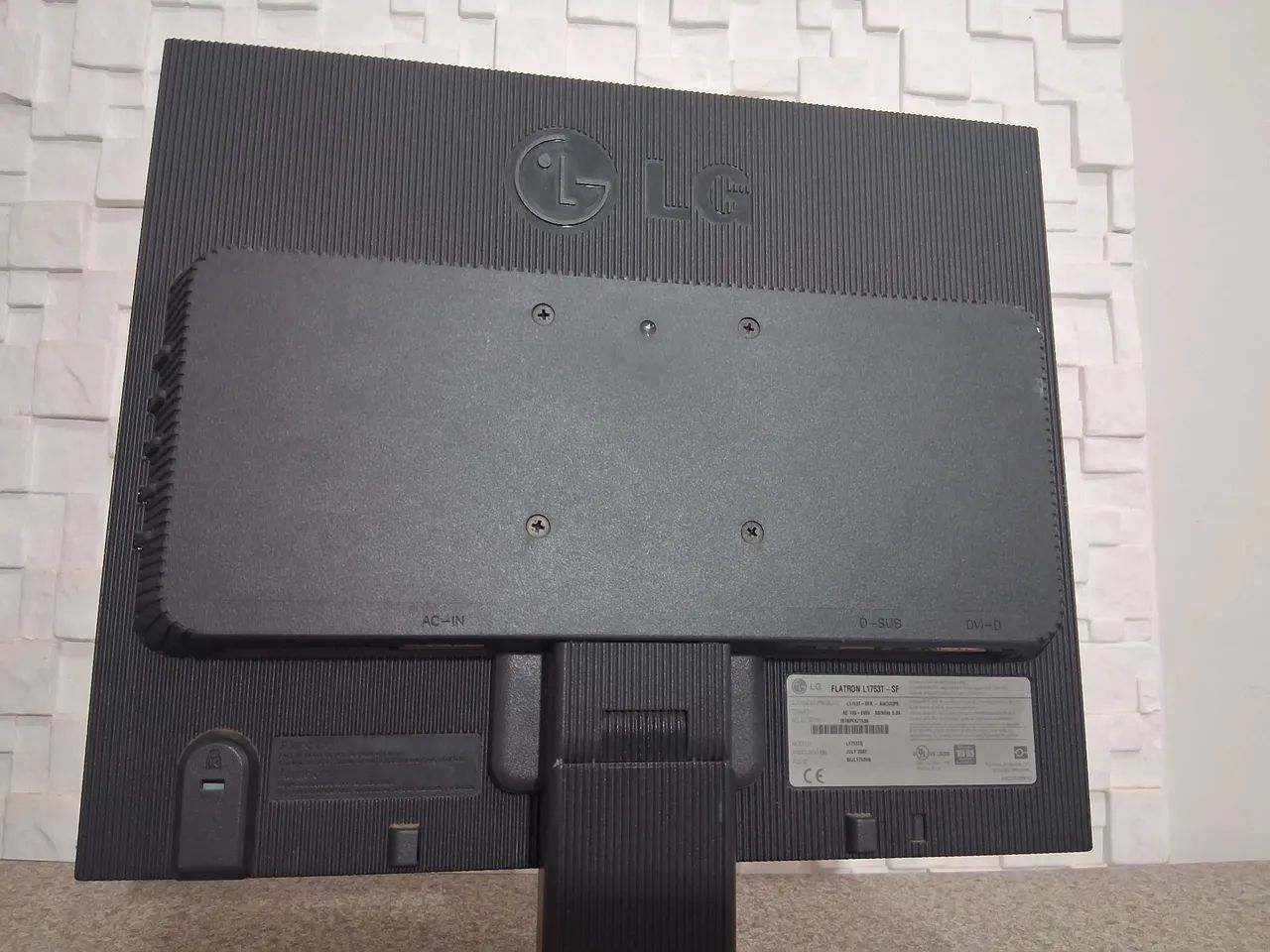 MONITOR LG 17 Polegadas ótimo estado. - Foto 2