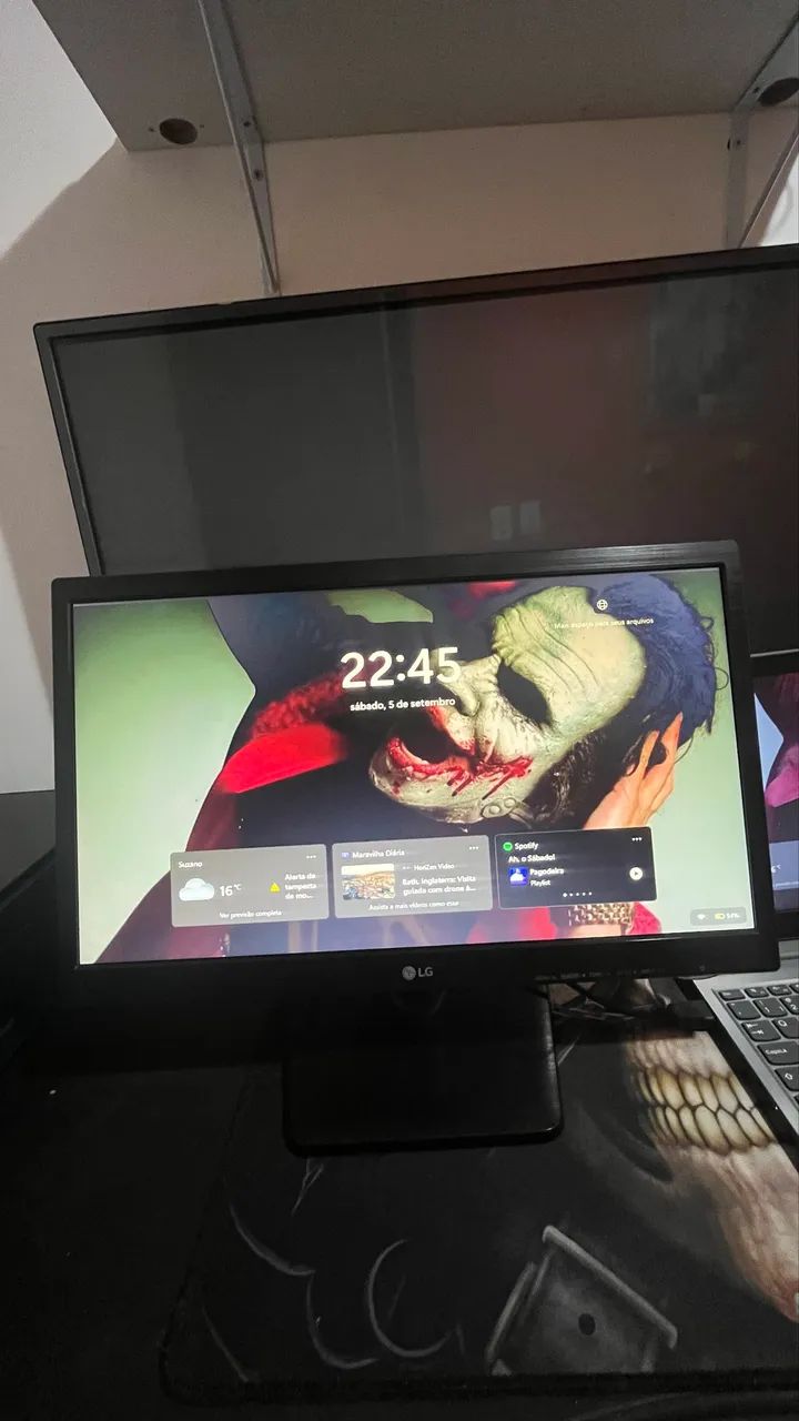 MONITOR 19,5 LG COMPLETO COM CABOS - MUITO POUCO USADO 