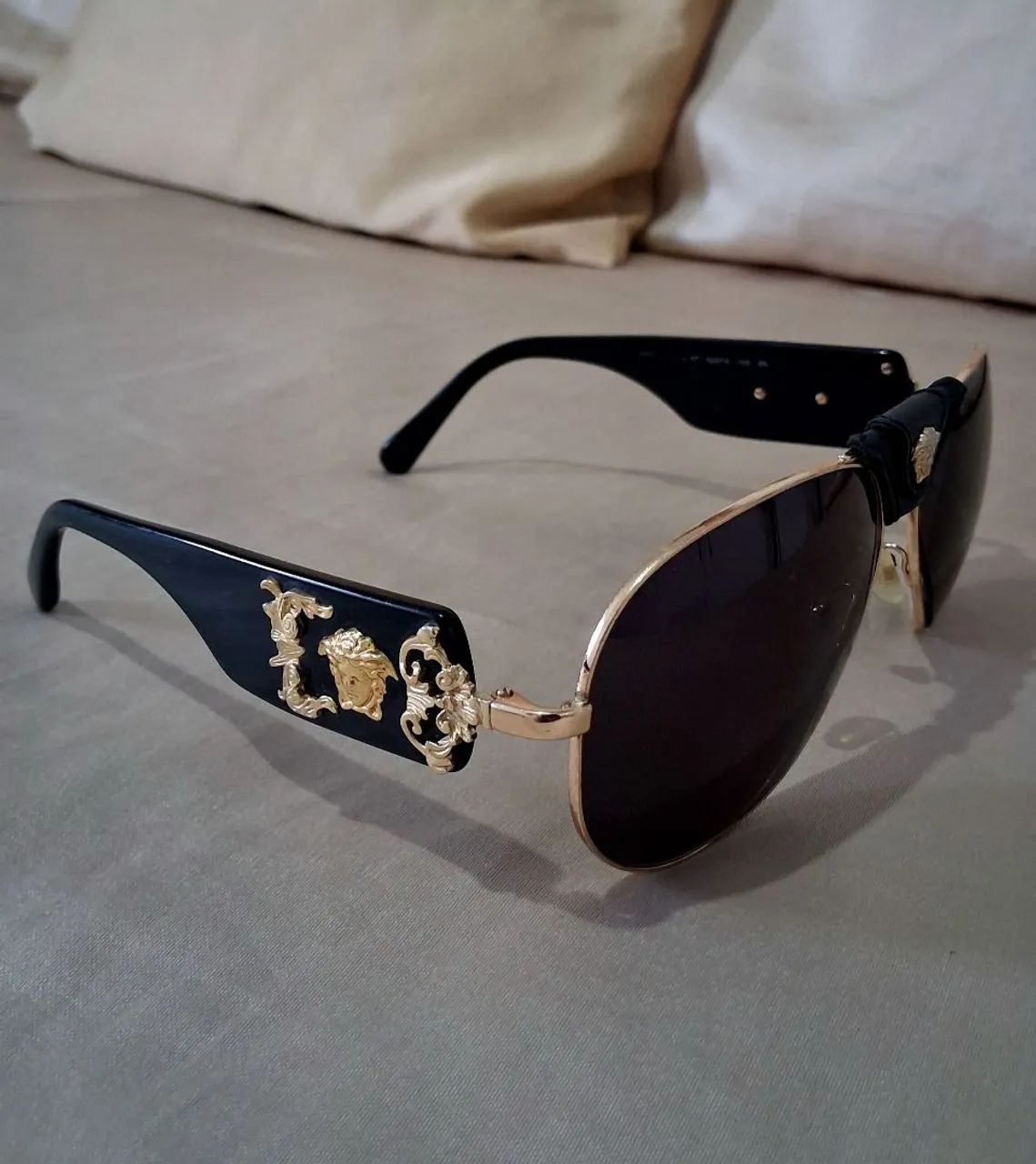 ÓCULOS DE SOL VERSACE BAROQUE PILOT - VE2150Q  - Foto 2
