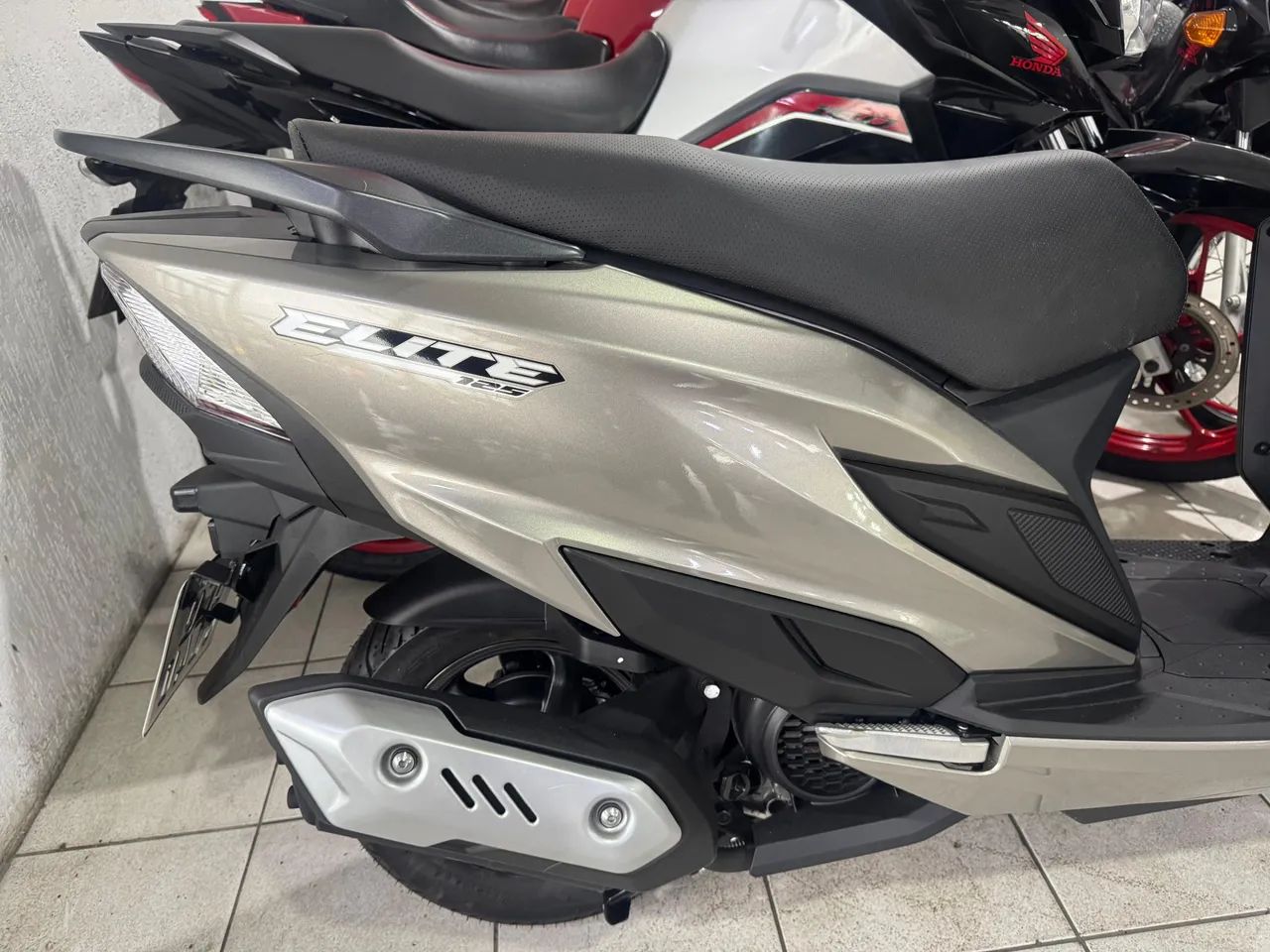 Elite 125 2026 - Foto 4