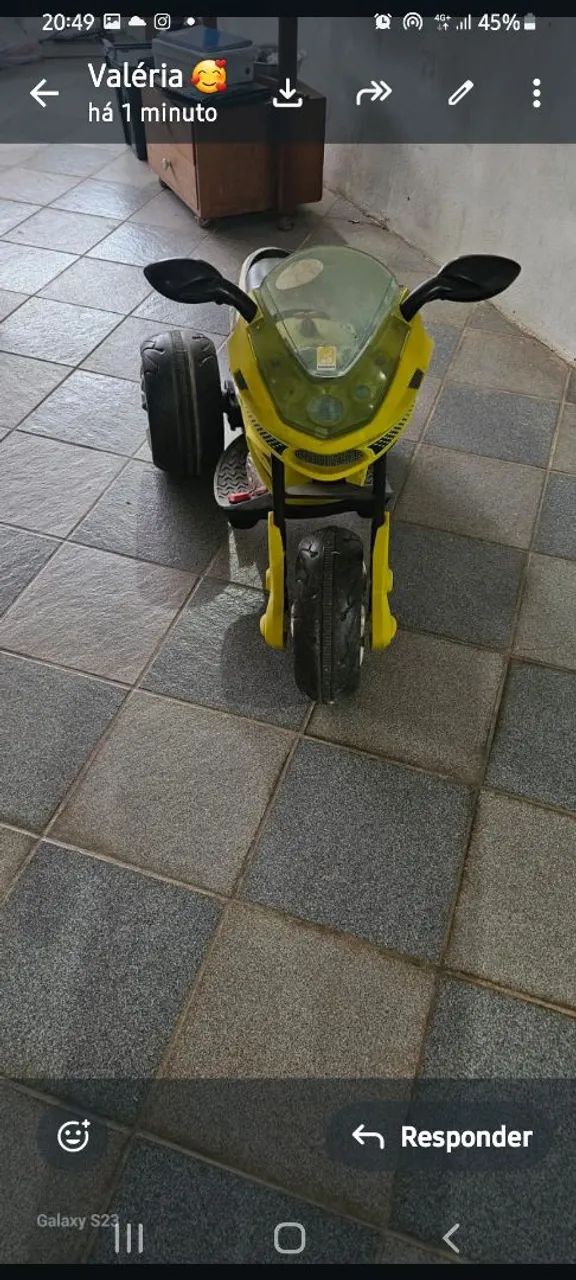 Vendo moto elétrica em bom estado sem bateria e carregador. 
