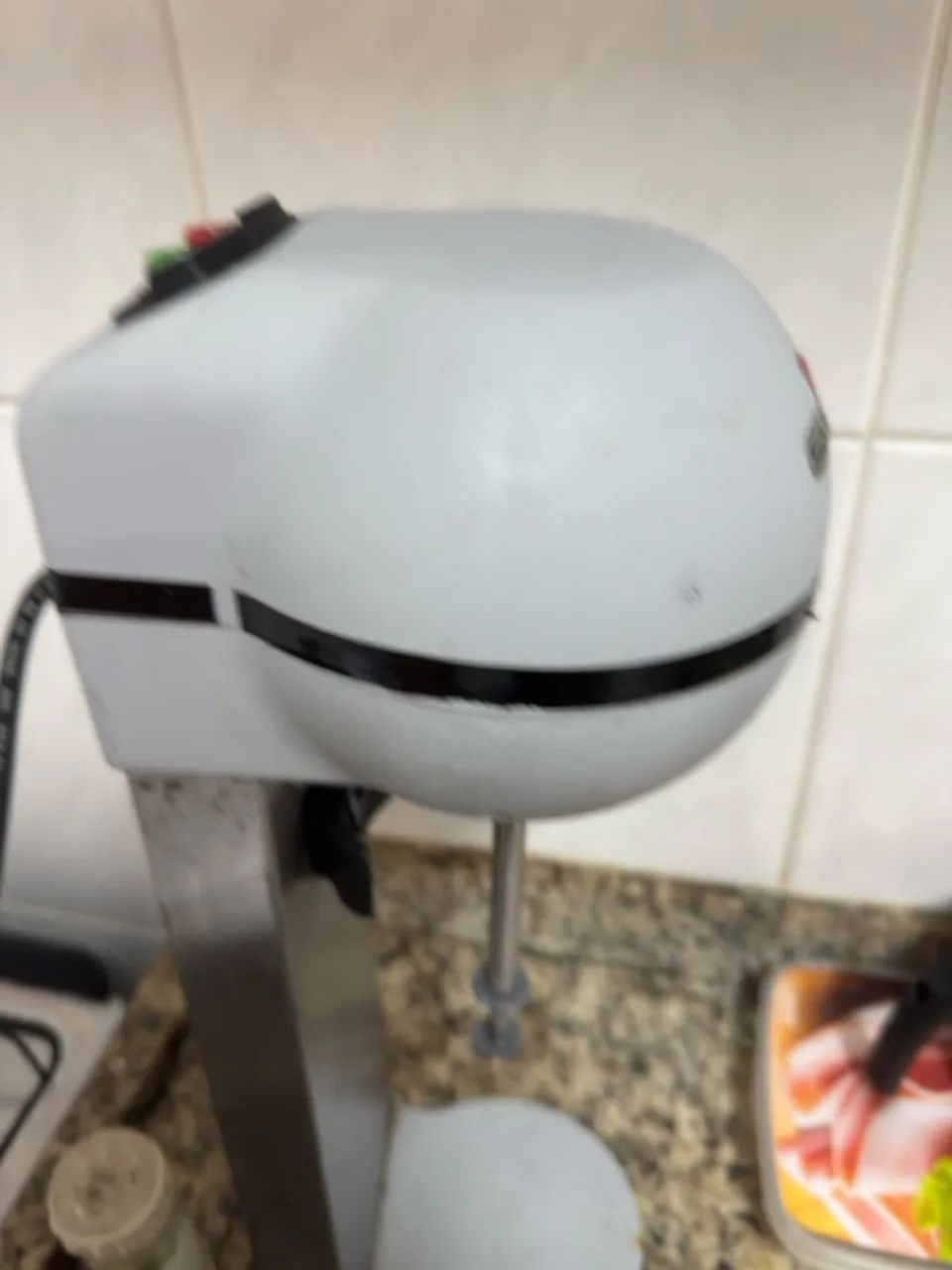 Maquina de Milkshake profissional Skymsen 220 - Foto 3