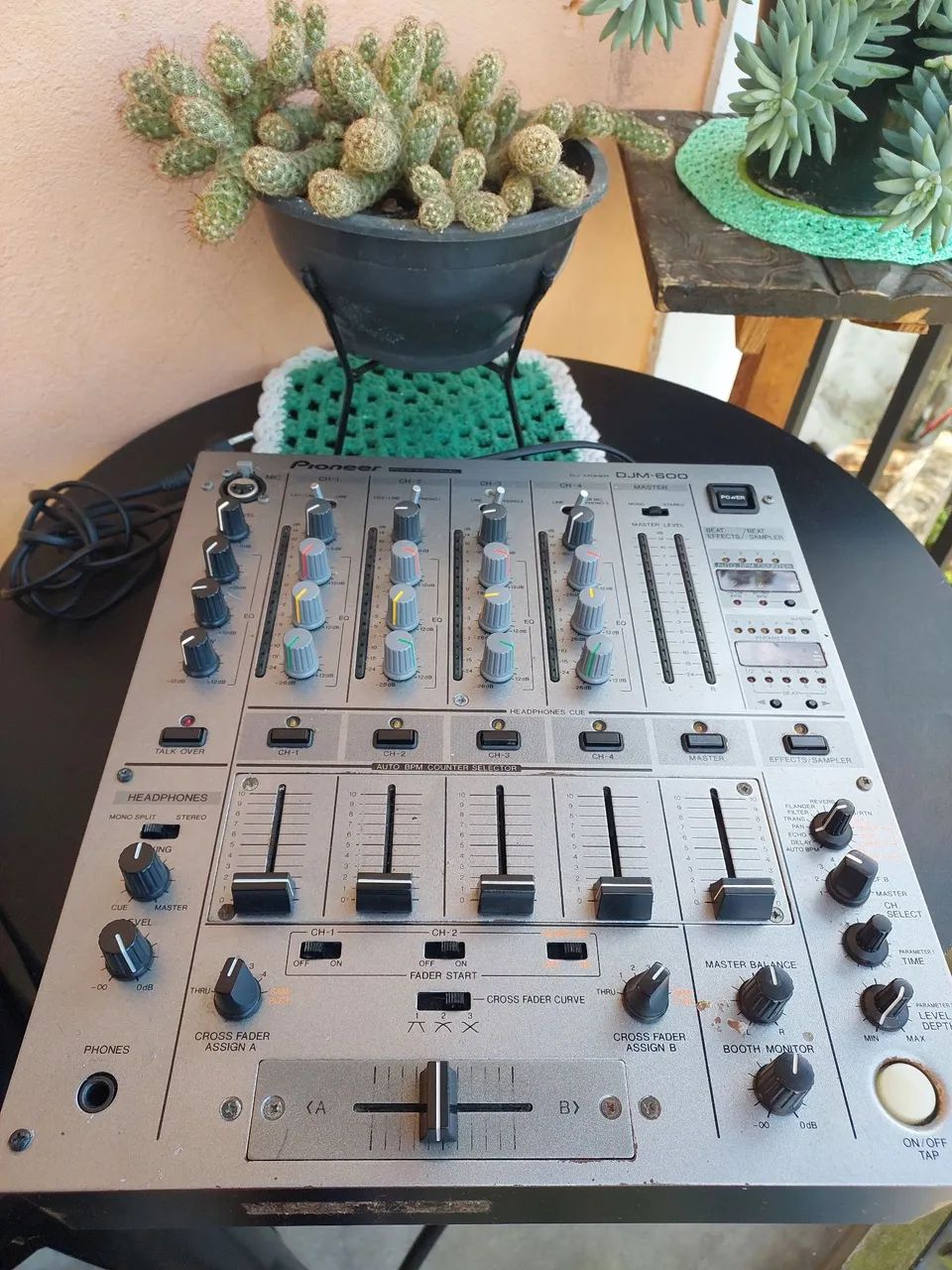 Mixer pioneer DJM -600.  3.500  - Foto 4