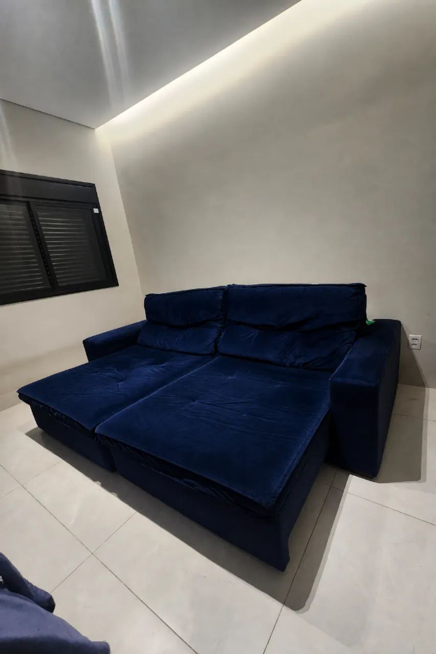 Sofá Retrátil Premium