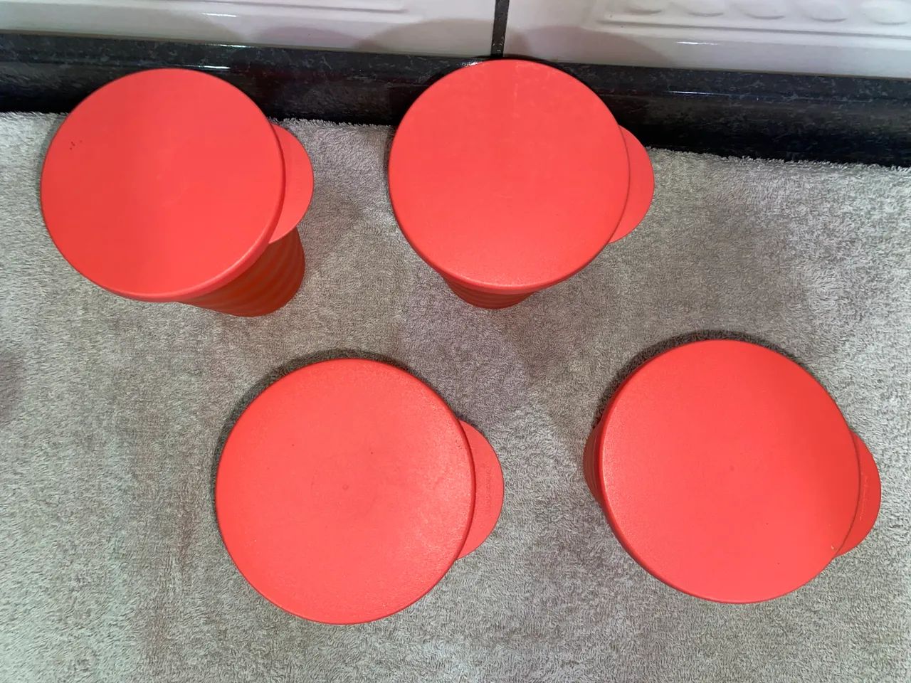Tupperware copos c/ tampas - Foto 4