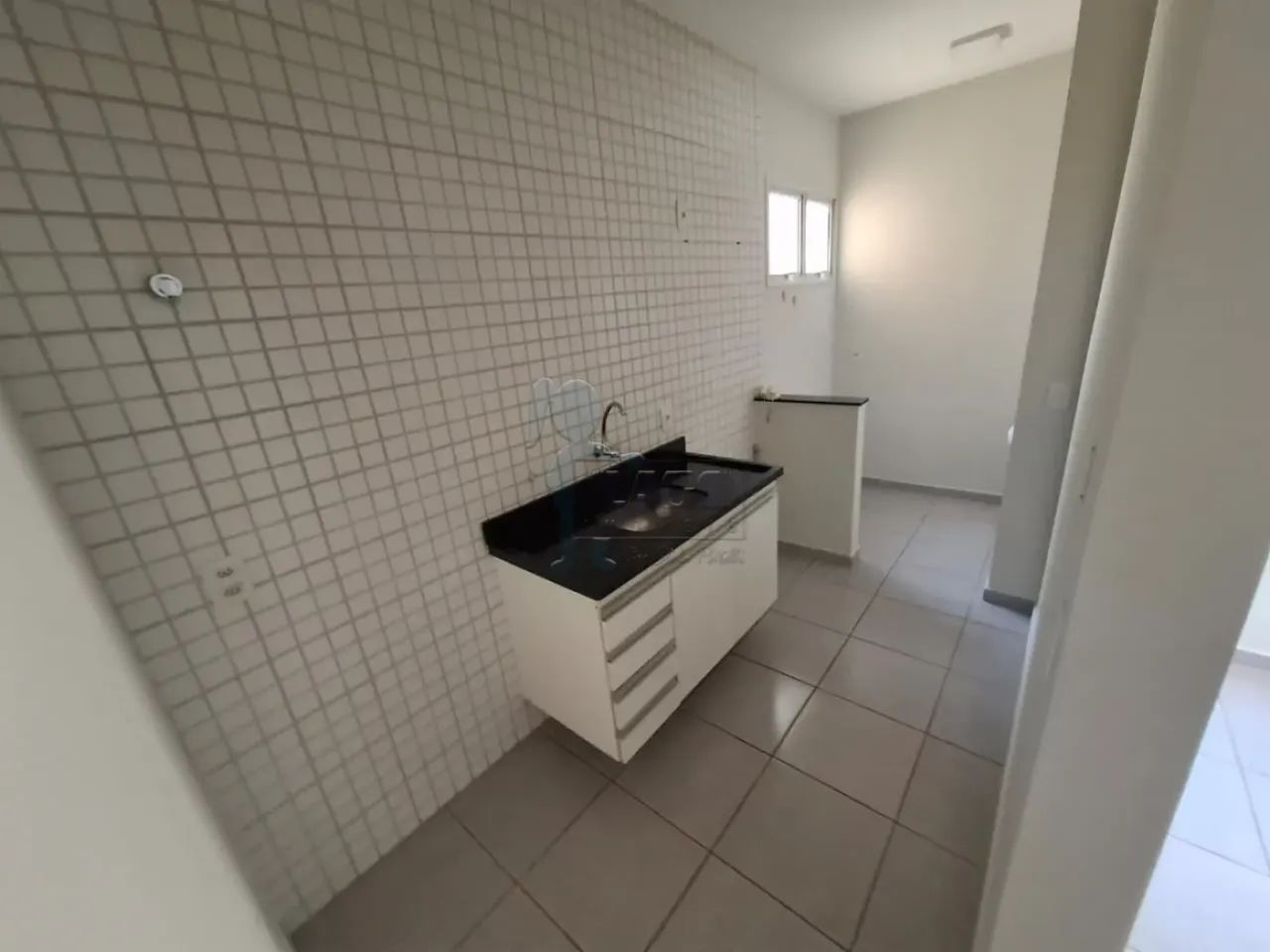 Kitnet de 30m² com 01 banheiro para locação - Centro - Foto 4
